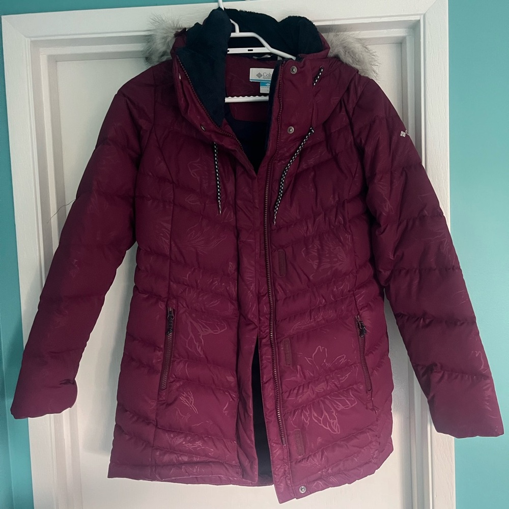 Columbia Women's Burgundy Puffer Jacket